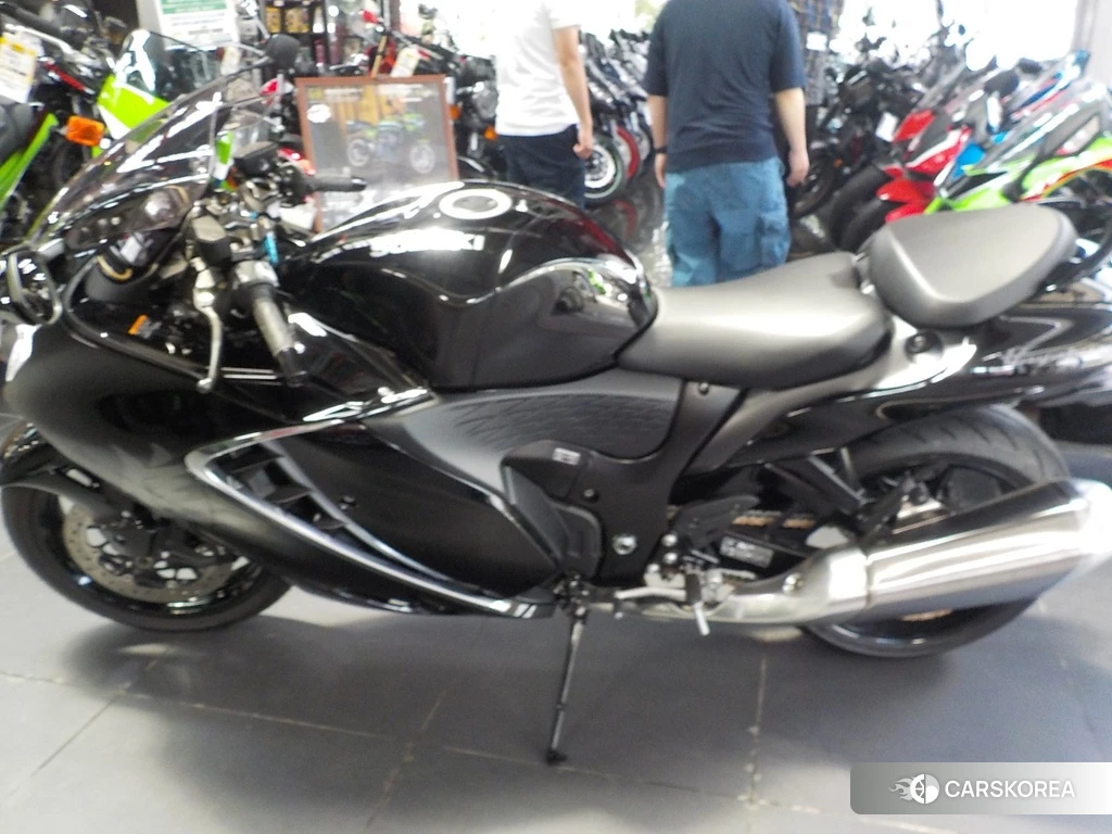 Проданный Suzuki GSX1300R HAYABUSA 2024 из Японии, фото 2