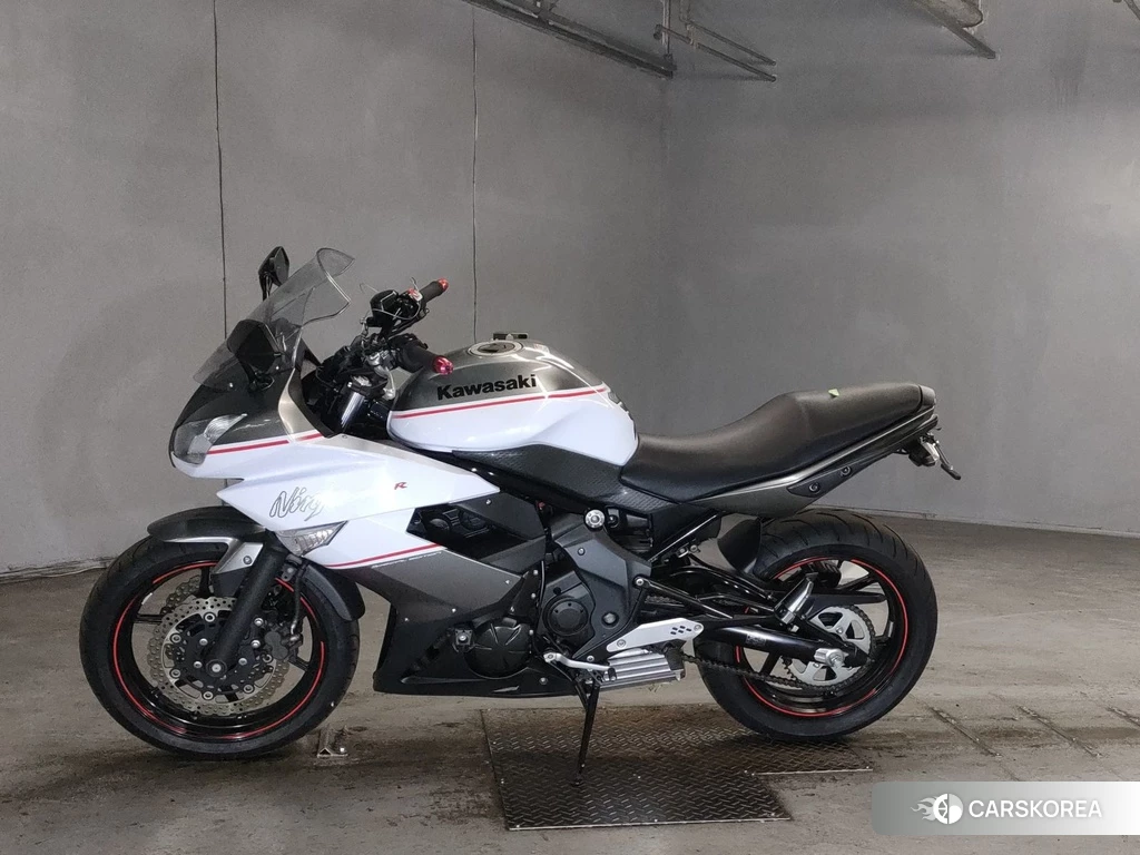 Проданный Kawasaki NINJA 400R 2014 из Японии, фото 2