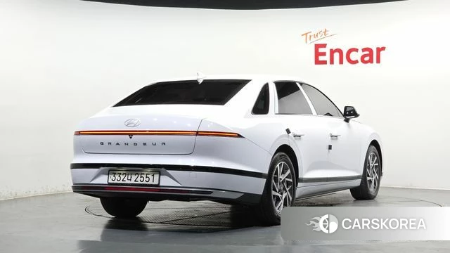 Hyundai Grandeur (GN7) id 4494033 из Кореи 12