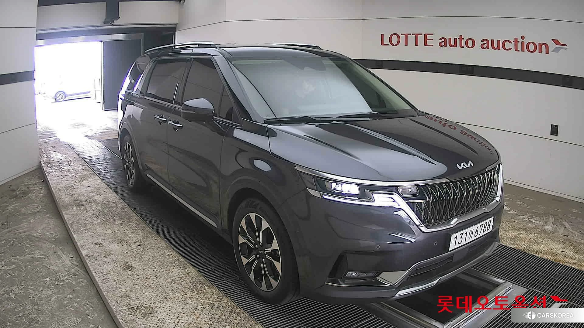 Kia Carnival Limousine id 3875728 из Кореи 12