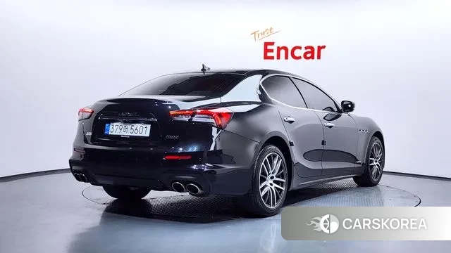 Maserati Ghibli id 3778886 из Кореи 12