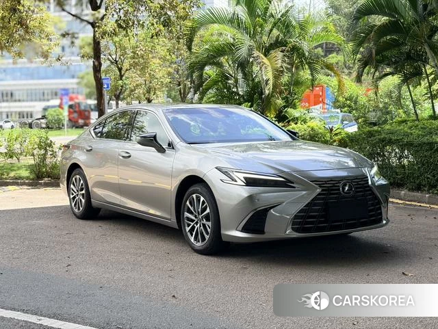 Lexus ES id 4314145 из Китая 12