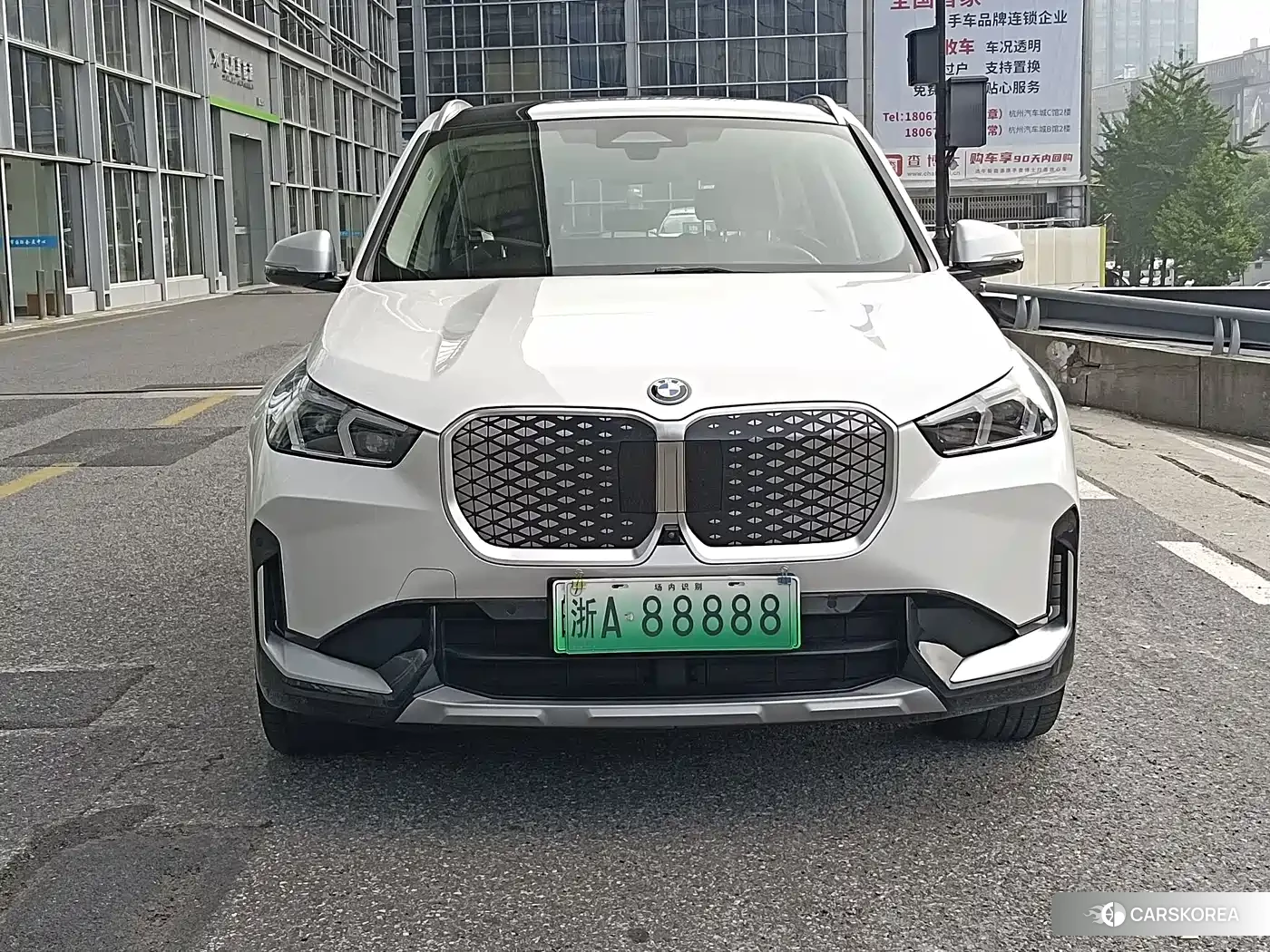 BMW iX1 id 4538930 из Китая 7