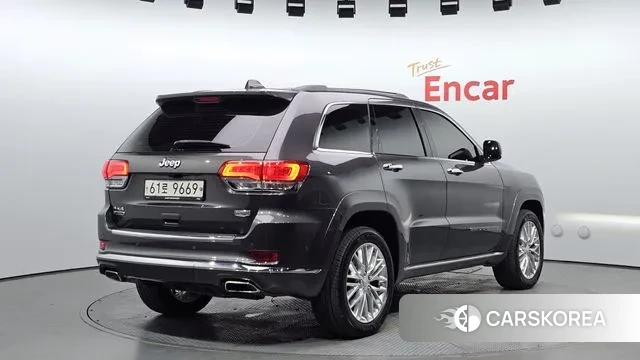Jeep Grand Cherokee id 3215215 из Кореи 12