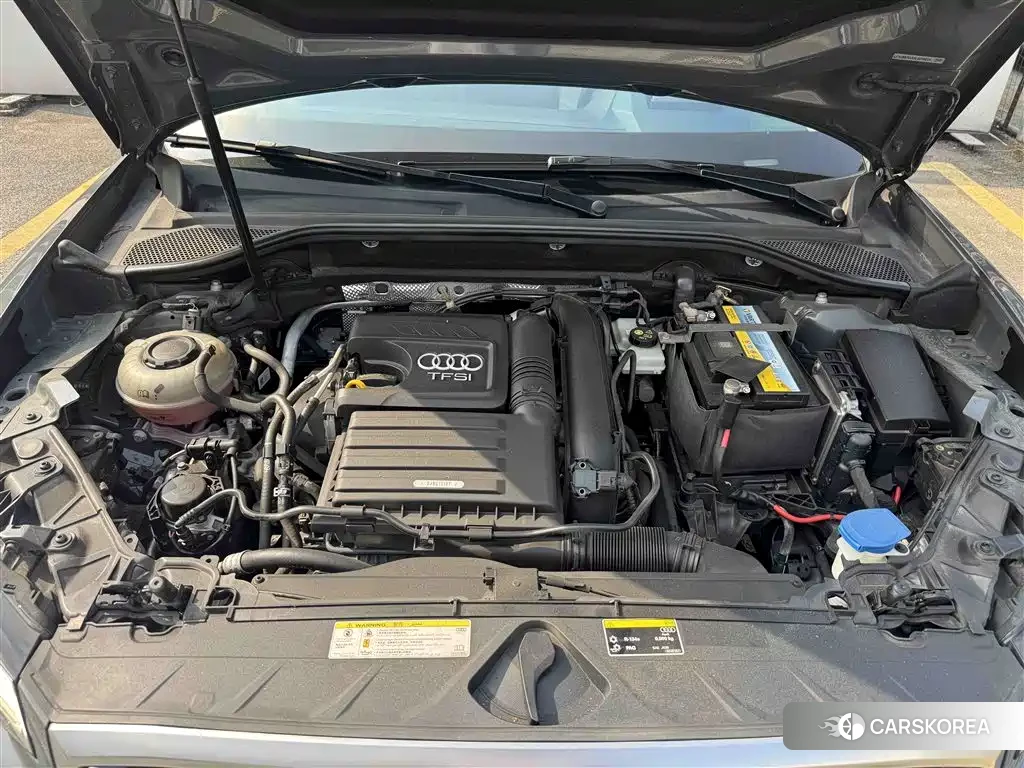 Audi Q2L 2021 Silver/gray из Китая, фото 3