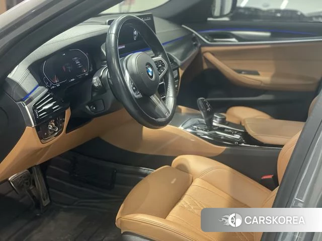 BMW 5 series (imported) 2021 Серебристо-серый из Китая, фото 5