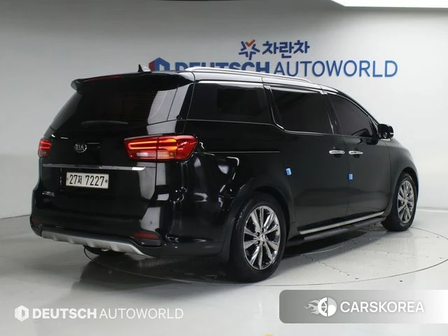 Kia The New Carnival id 4471618 из Кореи 12