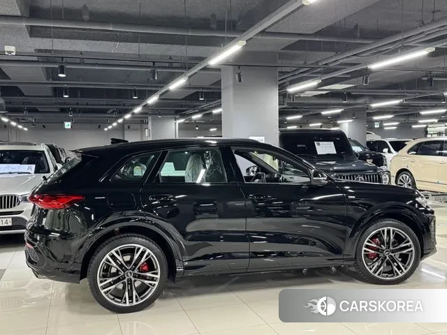 Audi Q5 (80A) 2025 Черный из Кореи, фото 6