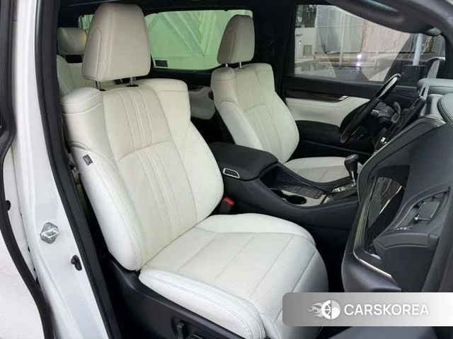 Lexus LM id 4307770 из Китая 12