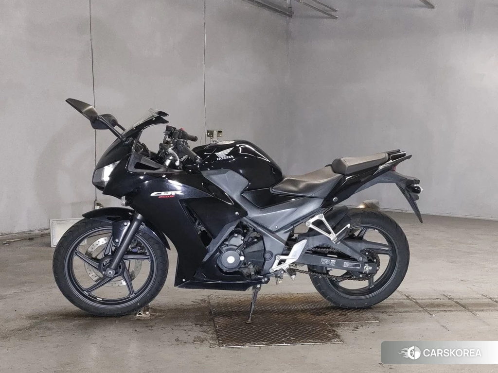 Проданный Honda CBR250R 2015 из Японии, фото 2