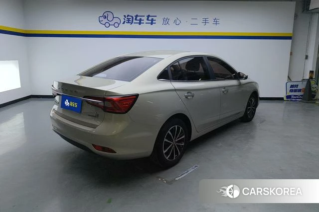 Roewe i5 id 3783276 из Китая 9