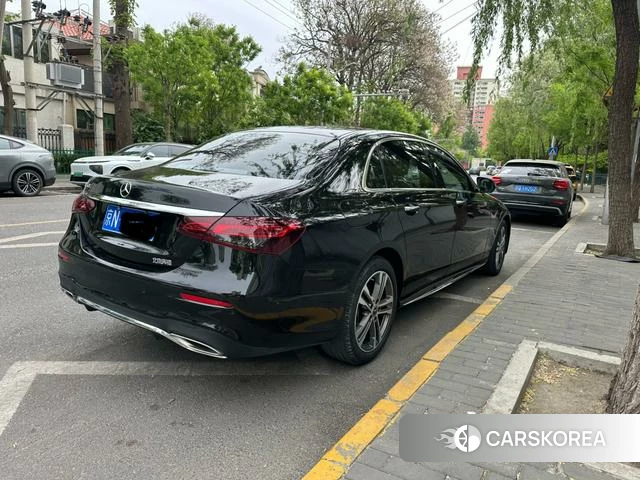 Mercedes-Benz E-class 2022 Черный из Китая, фото 2