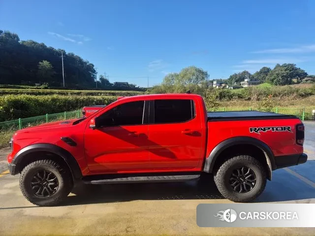 Ford Ranger 4th Generation 2024 Красный из Кореи, фото 2