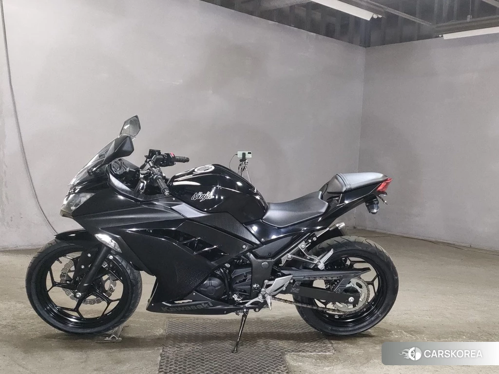 Проданный Kawasaki NINJA 250 2013 из Японии, фото 2