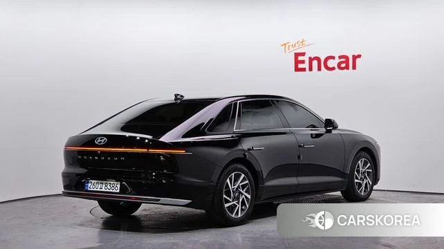 Hyundai Grandeur (GN7) id 3811900 из Кореи 12