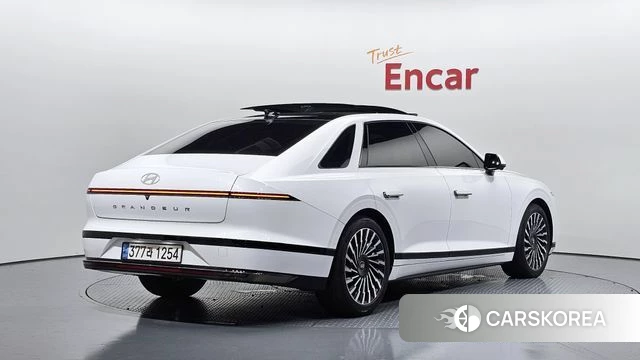 Hyundai Grandeur (GN7) id 4585238 из Кореи 12