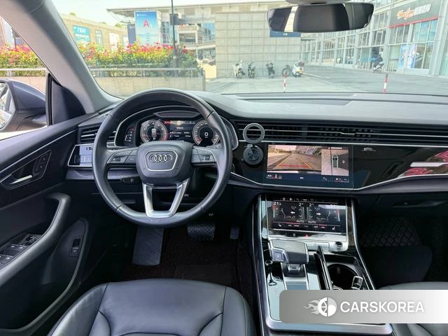 Audi Q8 2021 Темно-серый из Китая, фото 6
