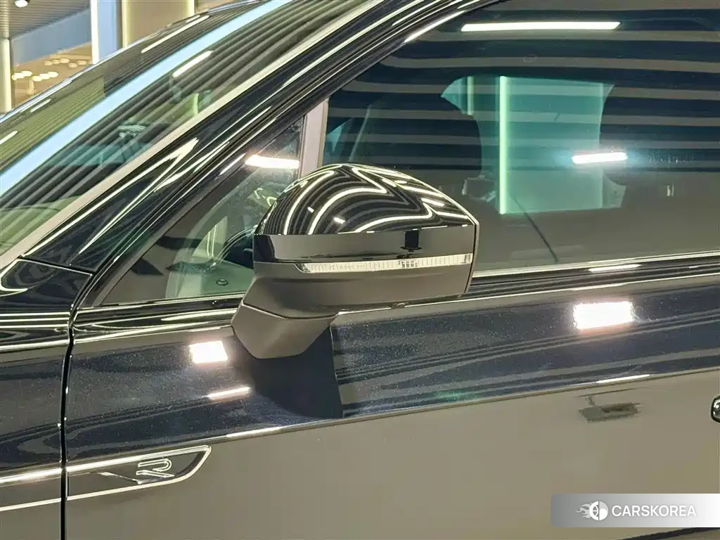 Volkswagen Touareg id 4577874 из Китая 12