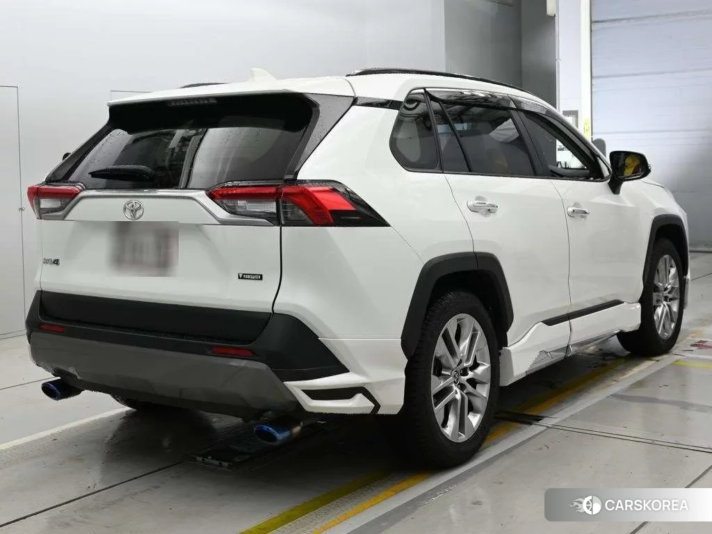 Toyota RAV4 2021 из Японии, фото 2