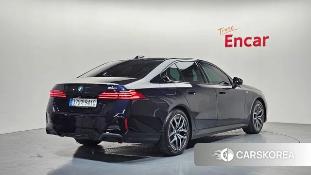 BMW 5 Series (G60) id 3952550 из Кореи 12