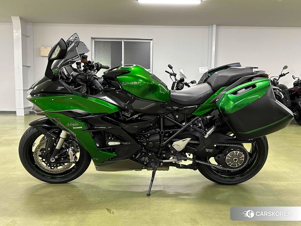 Проданный Kawasaki NINJA H2 SX SE 2020 из Японии, фото 2