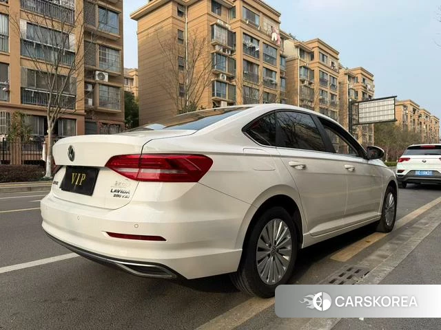 Volkswagen Lavida 2021 Белый из Китая, фото 2