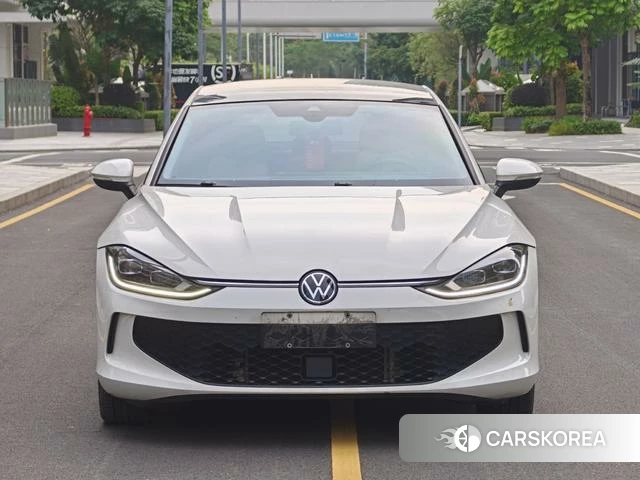 Volkswagen Lingdu 2023 Белый из Китая, фото 3