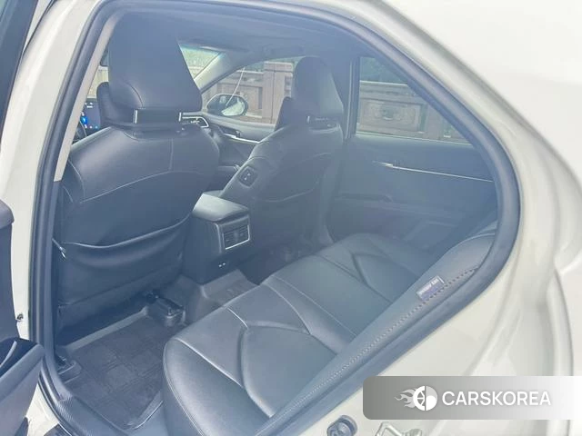 Toyota Camry 2022 Белый из Китая, фото 2