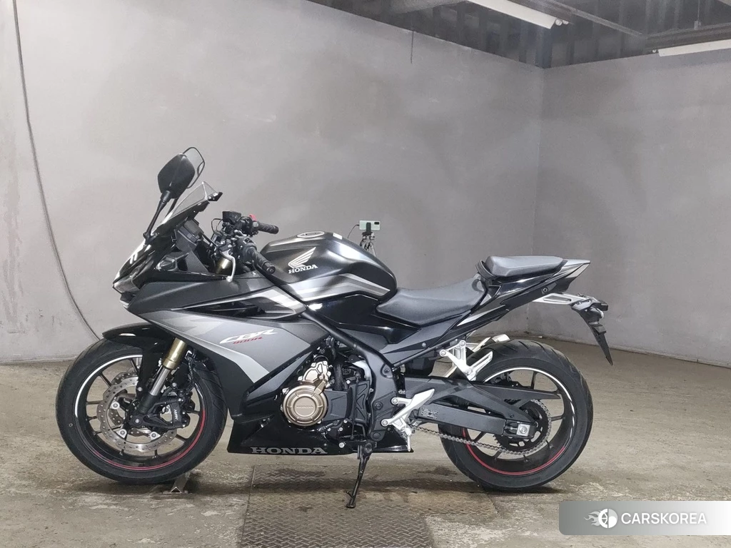 Проданный Honda CBR400R 2023 из Японии, фото 2