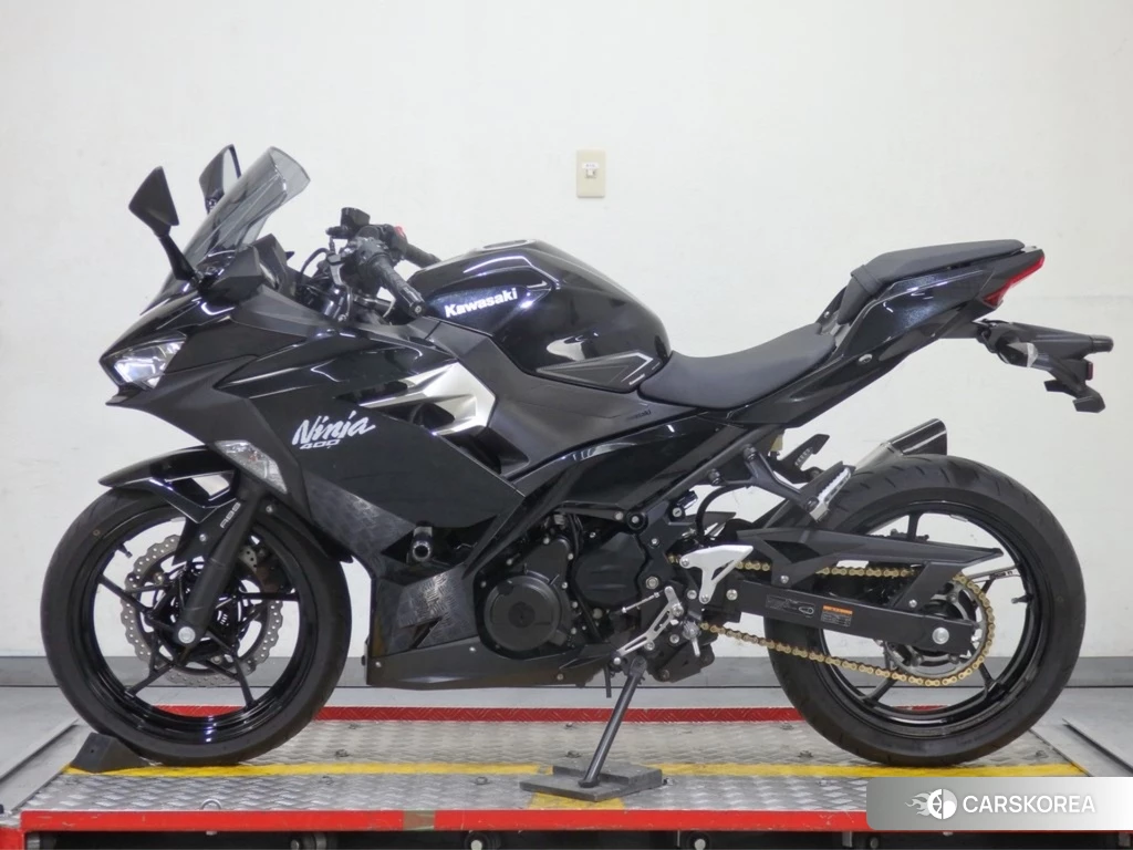 Проданный Kawasaki Ninja 400-2 2021 из Японии, фото 2