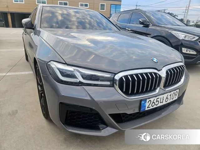 BMW 5 Series (G30) id 3021380 из Кореи 8