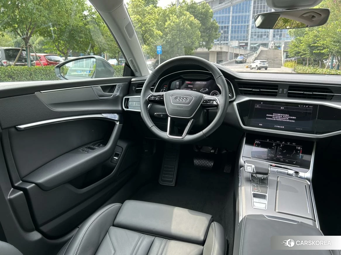 Audi A7 2023 Темно-серый из Китая, фото 5