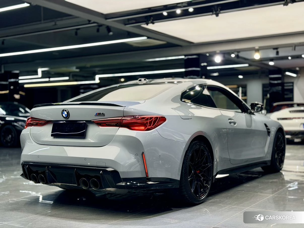 BMW M4 2024 Серебристо-серый из Китая, фото 6
