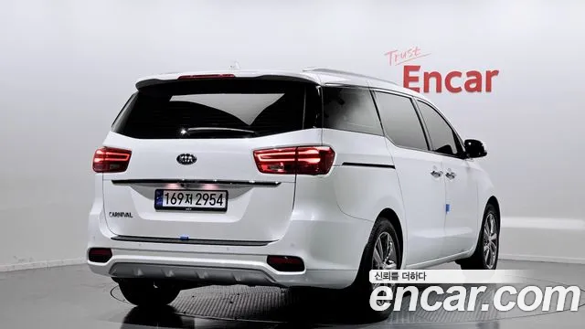 Kia The New Carnival id 2512951 из Кореи 12