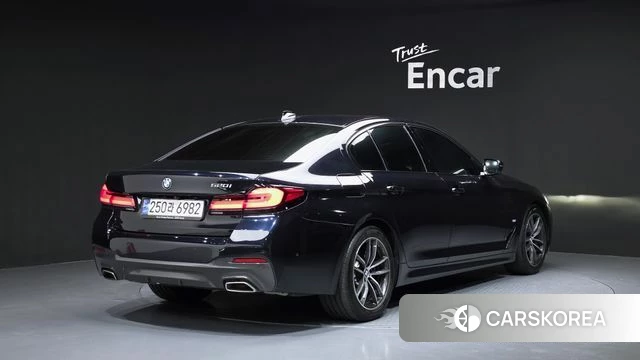 BMW 5 Series (G30) id 4540657 из Кореи 12