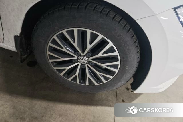 Volkswagen Sagitar id 4207500 из Китая 9