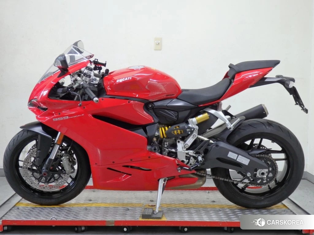 Проданный Ducati 959 PANIGALE 2017 из Японии