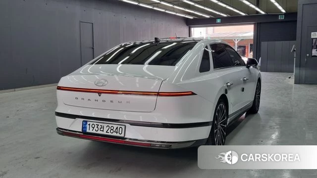 Hyundai Grandeur (GN7) id 4194878 из Кореи 10