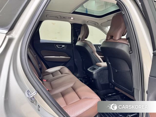 Volvo XC60 2019 Шампань из Китая, фото 4