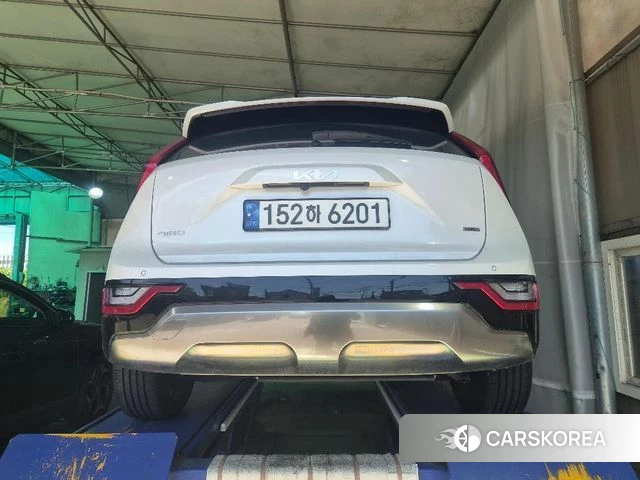 Kia Di Ol Nu Niro 2022 Белый из Кореи, фото 2