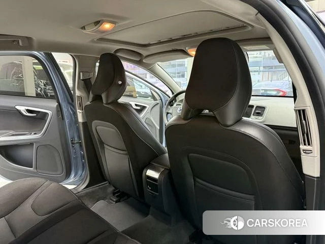Volvo S60 id 4209017 из Китая 9