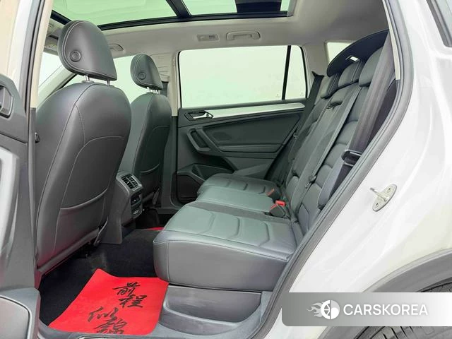 Volkswagen Tiguan L PHEV id 3889108 из Китая 12