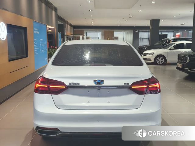 Geely Automobile Emgrand 2019 Белый из Китая, фото 6
