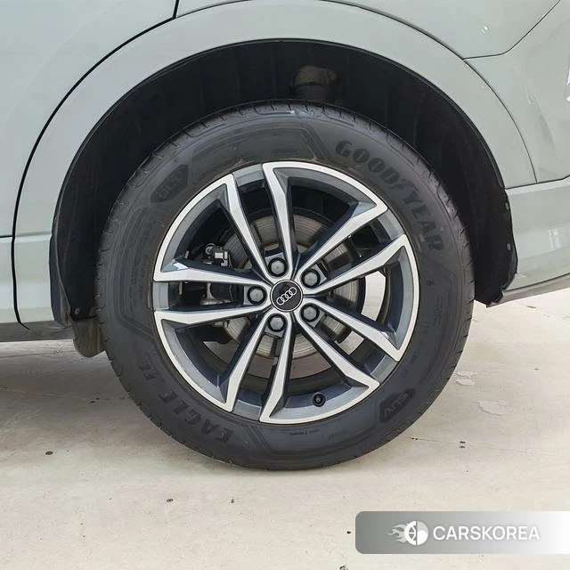 Audi Q3 id 4207653 из Китая 11