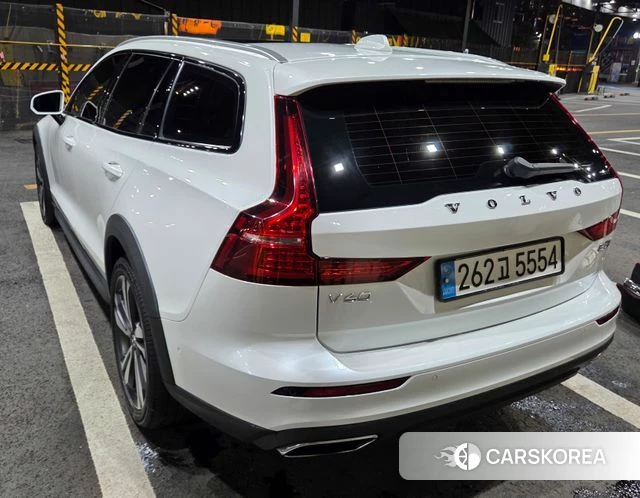 Volvo V60 Cross-Country 2nd Generation id 4416424 из Кореи 7