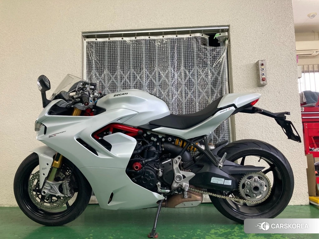 Проданный Ducati SUPERSPORT S 2021 из Японии, фото 2