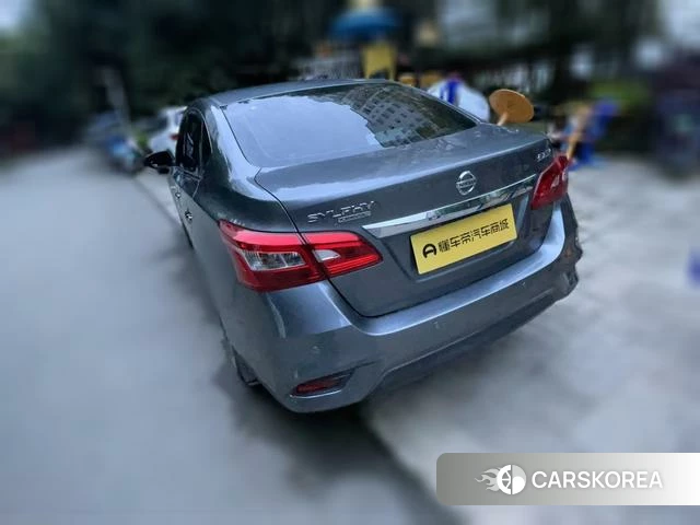 Nissan Xuan Yi 2025 Темно-серый из Китая, фото 2
