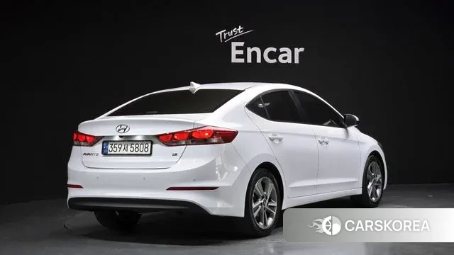 Hyundai Avante AD id 3641835 из Кореи 12