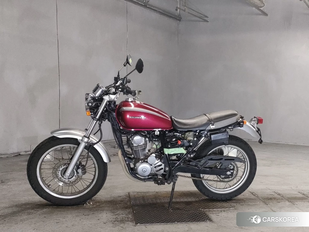 Проданный Honda CB223S 2012 из Японии, фото 2