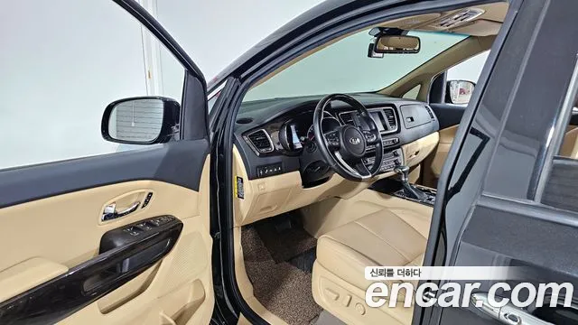 Kia The New Carnival id 2682059 из Кореи 12